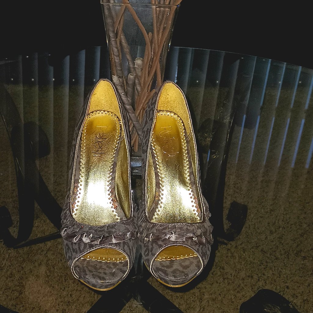 Refresh Heels